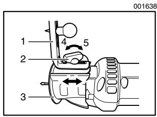 MAKITA 3706 - Instalación de la cubierta de la aspiradora con la guía circular - 2