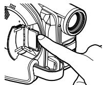 HITACHI DZ-MV350A - Introduction et extraction de la carte - 5