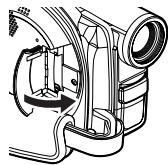 HITACHI DZ-MV350A - Introduction et extraction de la carte - 6