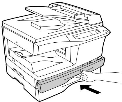 OLIVETTI COPIA 9915D - Chargement du PAPIER COPIE - 2