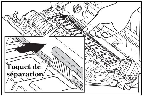 OLIVETTI D-COPIA 200 - Nettoyage du taquet de séparation - 4