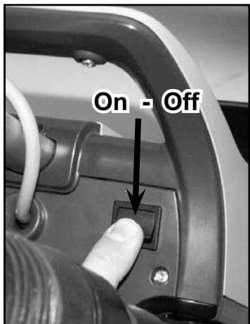 NILFISK 212 - NOTE! Always disconnect the power cord before performing any machine maintenance. - 2