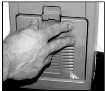 NILFISK 212 - CAMBIO DE FILTRO HEPA - 4