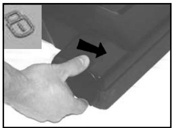 NILFISK 212 - REEMPLACEMENT OU NETTOYAGE DE LA BROSSE - 5