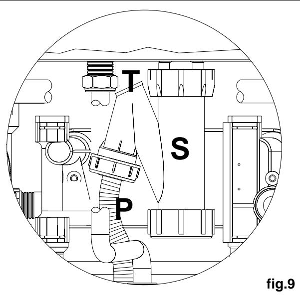 DEVILLE DCB 100 B - Remplissage du siphon de récupération des condensats - 1