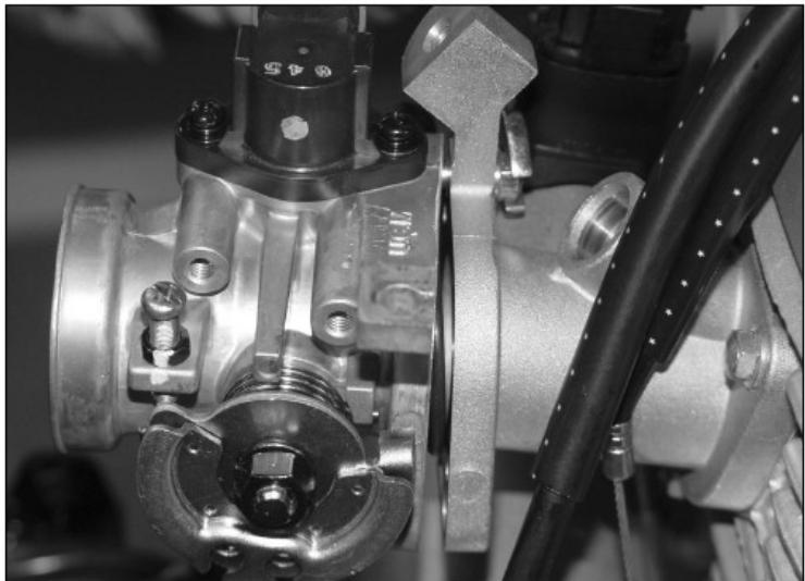 DAELIM EMS-ENGINE MANAGEMENT SYSTEM - ATTENTION AVANT DEMONTAGE COUPER LE CONTACT - 1