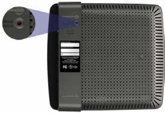 LINKSYS EA4500 - Set nedefra - 1
