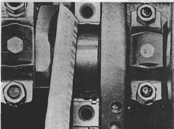 PORSCHE 924 - CONTROLE DU JEU AU PALIERS DU VILEBREQUIN - 1