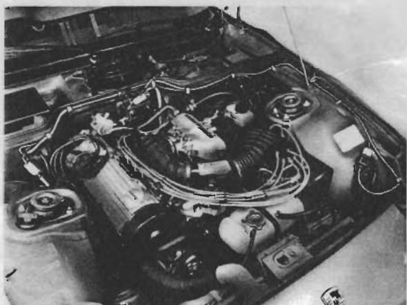 PORSCHE 924 - Version USA/Japon - 9