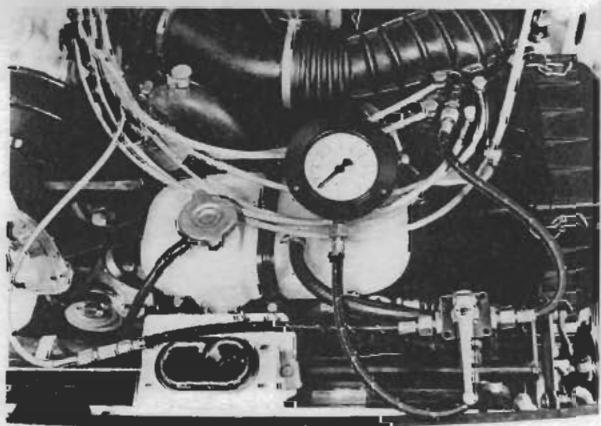 PORSCHE 924 - CONTROLE DE LA PRESSION DE COMMANDE "A FROID" - 1