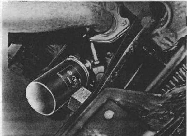 PORSCHE 924 - CONTROLE DE LA PRESSION D'HUIL ET DU MANOCONTACT D'HUIL - 4