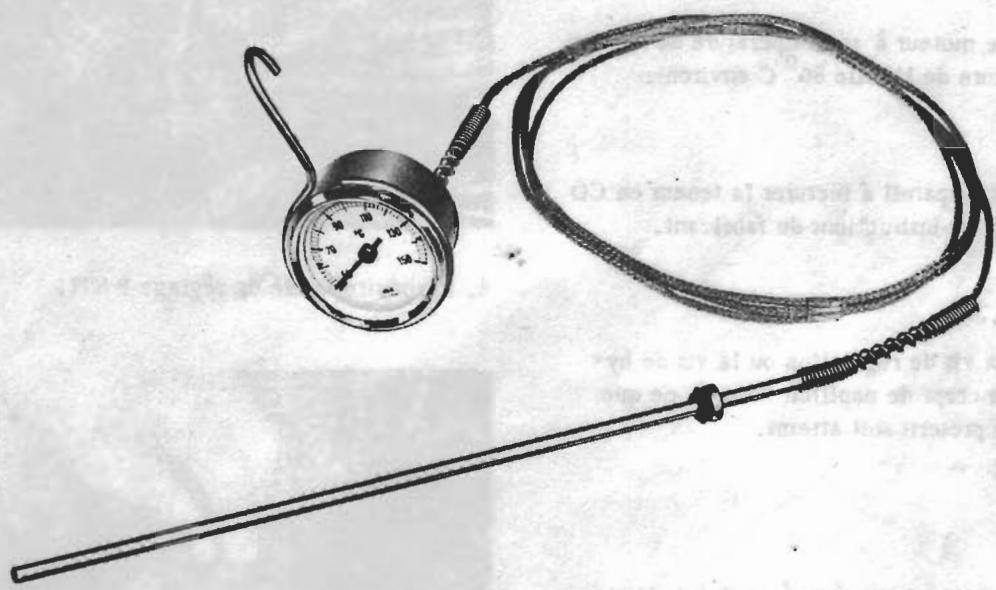 PORSCHE 924 - DEPOSE ET REPOSE DU RESERVOIR DE CHARBON ACTIF - 3