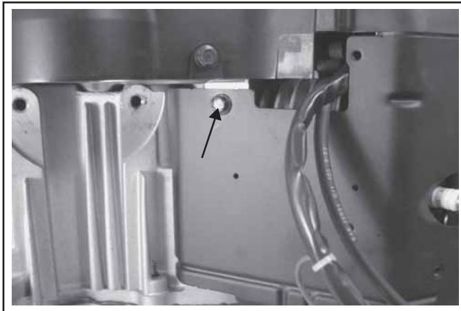 KOHLER CV20 - Dépose des chicanes externes et du carter du ventilateur - 3