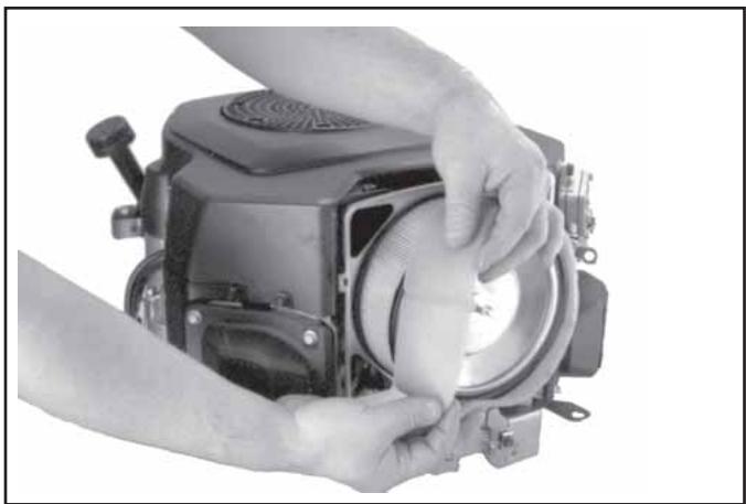 KOHLER CV20 - Entretien du pré-filtre (filtres standard et pour tondeuses commerciales) - 1