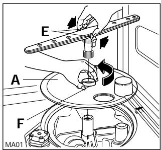 JUNO JSI5561 - Nettoyage du grand filtré (Régulièrement) - 1