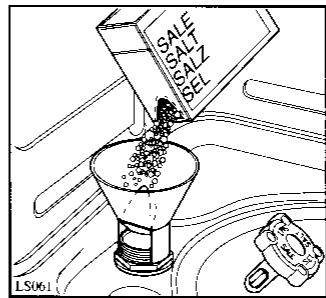 JUNO SSI0360S - Remplissage du réservoir de sel - 1