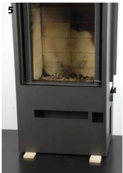 STUV 21-65H - Rappel: il est imperatif d'isoler le foyer avec les kits d'iso1ation fournis. - 5