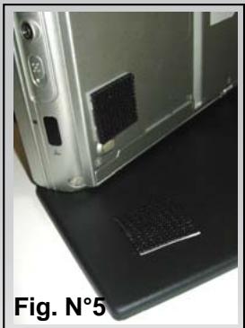 DICOTA DATADESK 80 - Deux possibilités de fixation de votre ordinateur portable s'offrent à vous: - 2