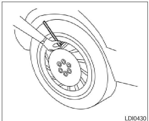 INFINITI QX56 - Type B - 1