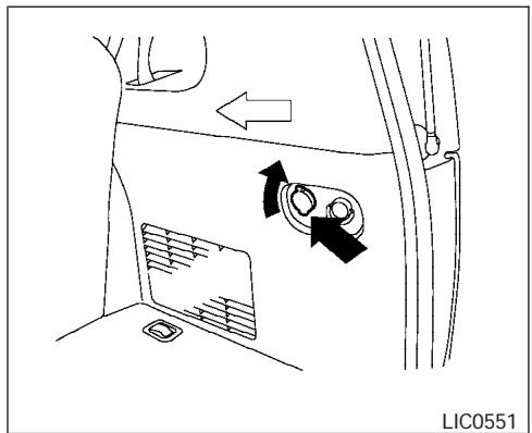 INFINITI QX56 - MISE EN GARDE - 1