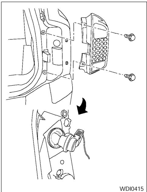 INFINITI QX56 - Eclairage de l'aire de chargement - 1