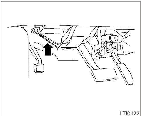 INFINITI QX56 - A VERTISSEMENT - 2