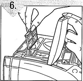 ROYAL RY7910 - POUR VIDER ET NETTOYER LE RÉSERVOIR D'EAU SALE - 6