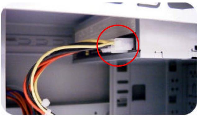 AOPEN CRW2440 - Ce lecteur CD-R/RW doit être horizontalement installé et manipulé. - 1