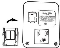 INTERMATIC DT17 - Installation des piles - 1