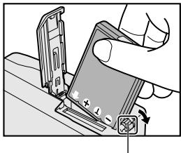 MINOX DC-6311 - Insérer la Batterie - 2