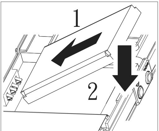 MINOX MOBI DV - Installation / Retrait de la batterie - 1