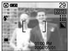 SAMSUNG DIGIMAXU-CA 401 - Touché Macro( ) / Bas (Mise au point) - 2