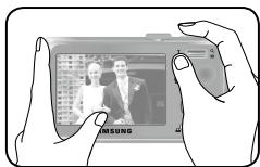 SAMSUNG S1070 - How to take a picture - 4