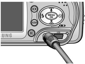 SAMSUNG KENOX D510 - Connexion à une source d'alimentation - 1