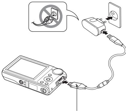 SAMSUNG PL100 - Charging the battery - 1