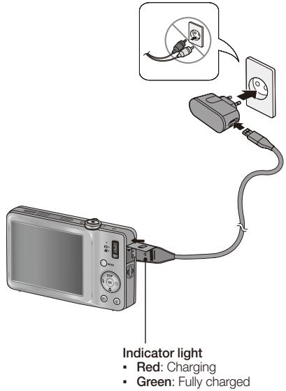 SAMSUNG SAMSUING ST45 - Charging the battery - 1