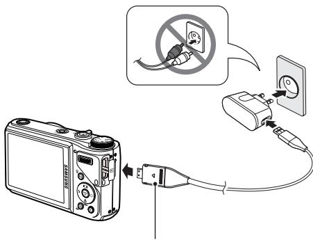 SAMSUNG VLUU WB500 - Charging the battery - 1