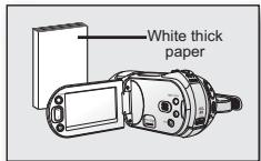 SAMSUNG HMX-20C - Réglage manuel de l'équilibre des blancs : - 2