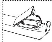 SAMSUNG LE-52F96BD - Colocar pilhas no telecomando - 1