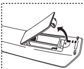 SAMSUNG LE37R81B - Colocar pilhas no telecomando - 1