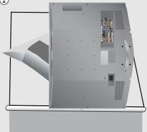 SAMSUNG LN-R328W - Comment assembler le kit de fixation mural - 2