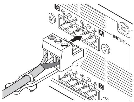 YAMAHA XMV8280/XMV8140/XMV8280-D/XMV8140-D - Insérez la prise Euroblock dans le connecteur d'entrée analogique de l'appareil. - 1