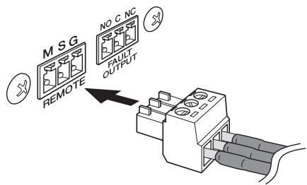 YAMAHA XMV8280/XMV8140/XMV8280-D/XMV8140-D - Insérez la prise Euroblock dans le connecteur [REMOTE] ou [FAULT OUTPUT] de l'appareil. - 1