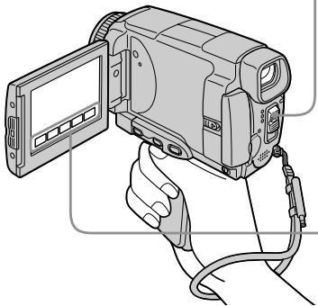 SONY DCR-IP55E - Контроль воспроизводимого изображения на экране ЖКД (стр. 55) - 3