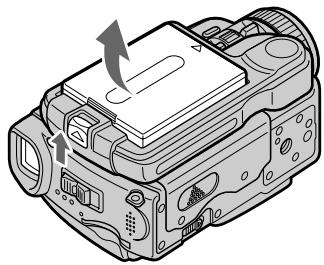 SONY DCR-IP55E - Для снятия батарейного блока - 1