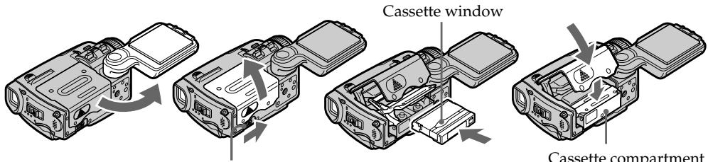 SONY DCR-IP55E - Inserting a cassette (p. 35) - 2