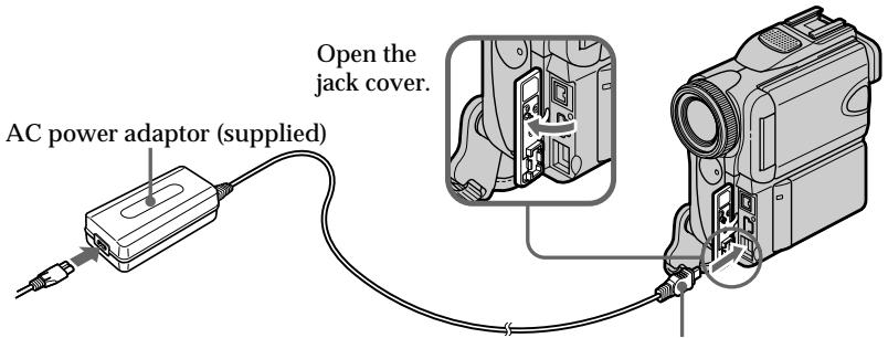 SONY DCR-PC101E - Connecting the mains lead (p. 27) - 1