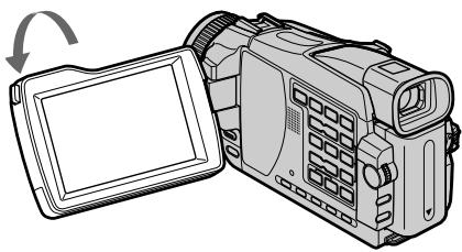 SONY DCR-TRV118E - Во время контроля на экране ЖКД - 1