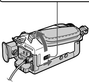SONY DCR-TRV118E - Inserting a cassette (p. 33) - 2