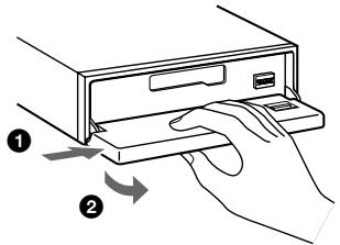 SONY XR-CA665EE - HaxmTe KlaBnUy OPEN, CdBnHbTe nepedHIOI NaHeJIb BnpaBO N CHMmTe ee, CJeRka NotaHyB Ha c6Ba Jebbl kpaI. - 1